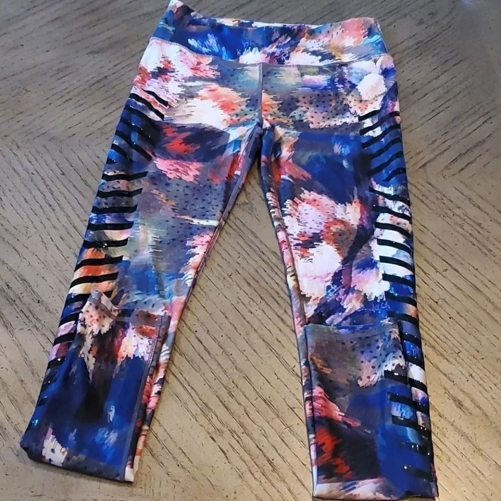 Kyodan leggings. Size small. NWOT.